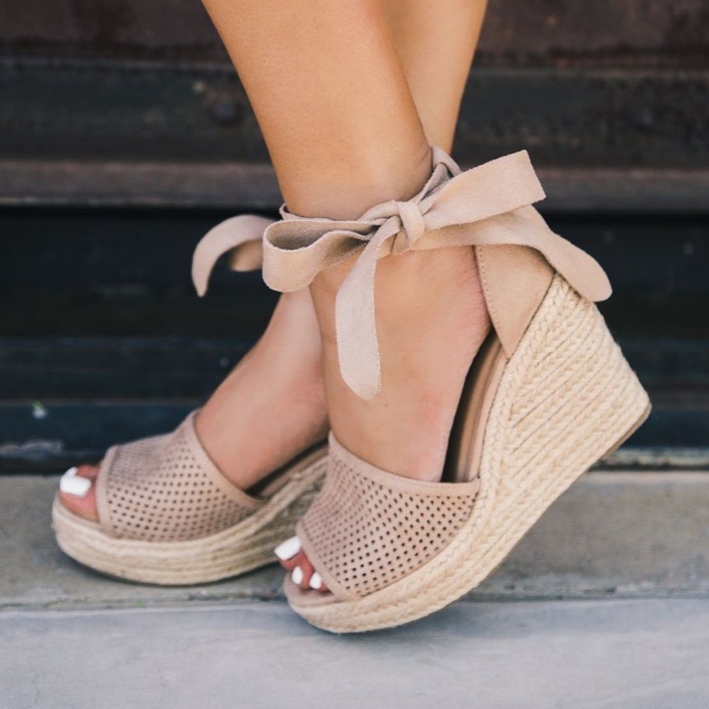 LOWEST PRICE 🌟 Monroe Taupe Wrap Wedges